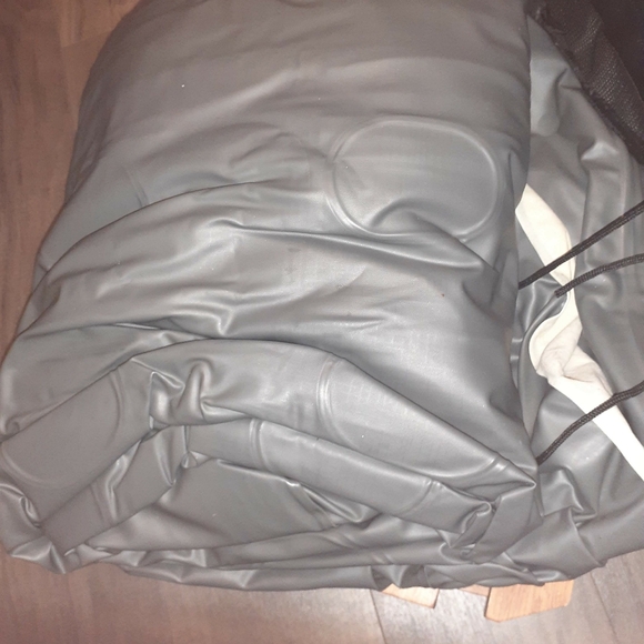 Coleman Queen Size Double High Quickbed - Picture 3 of 3